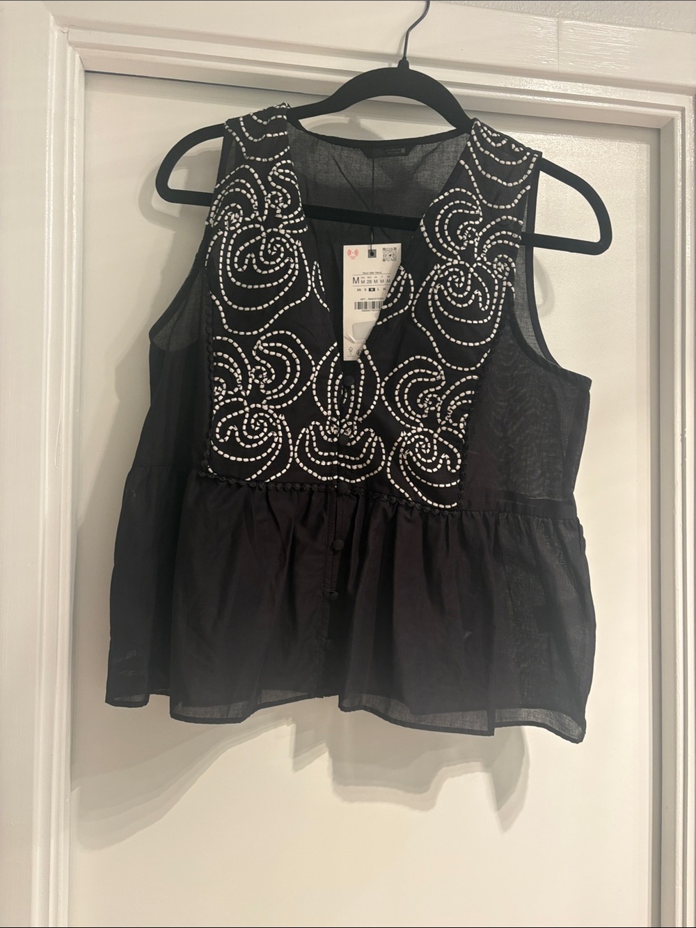 Zara Black Sleeveless Embroidered Peplum Top